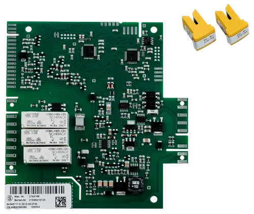 Platinenmodul von Wolf mit elektrischen Komponenten und relätd, um Flüssiggasfeuerungen zu steuern. Zwei Schnittstellen befinden sich neben der Platine.